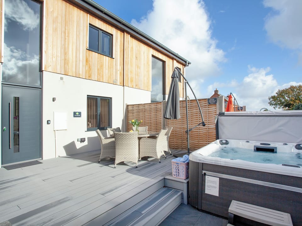 Decking | Primrose - Bincombe Country Cottages, Over Stowey, near Bridgwater