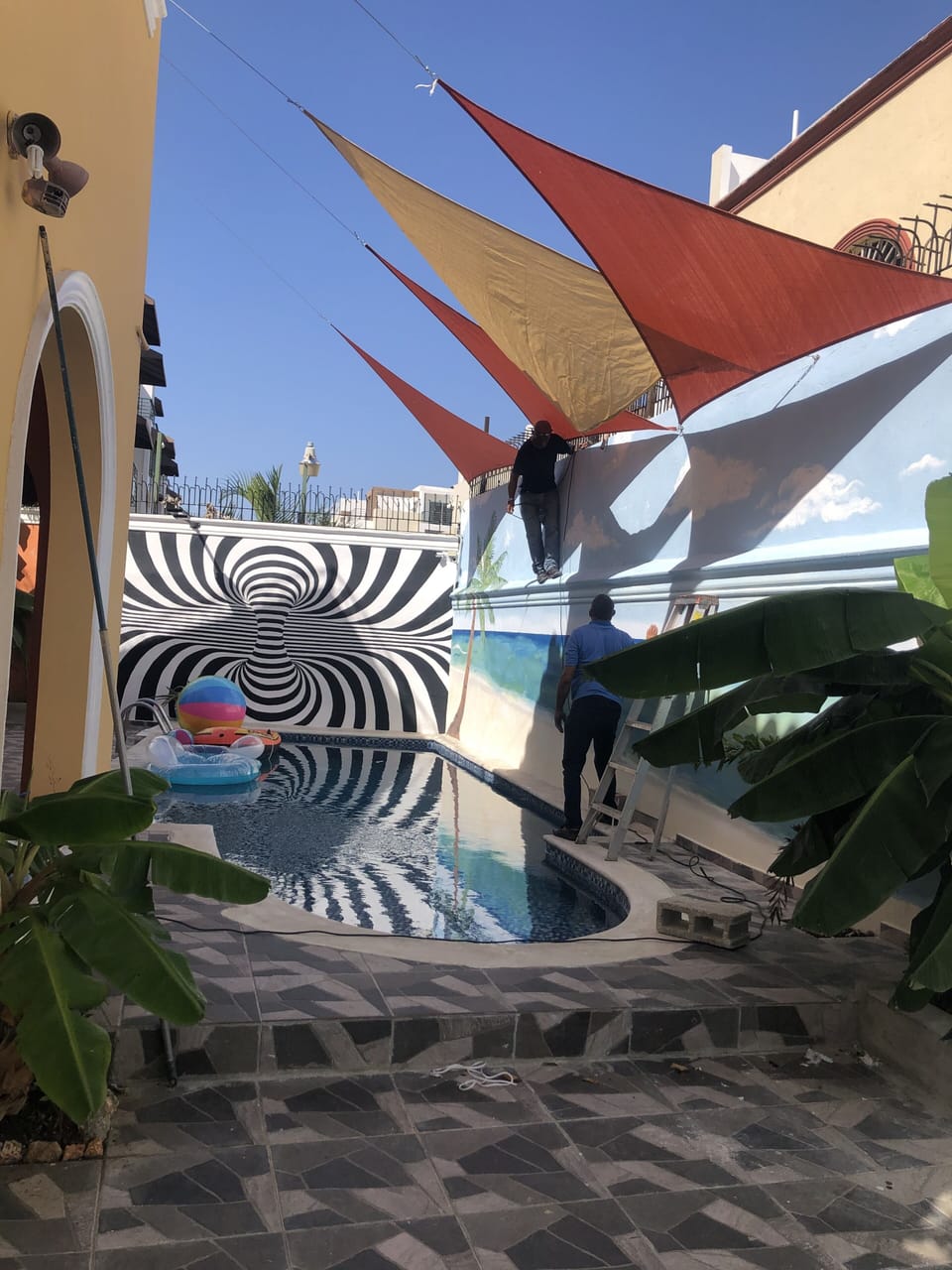 Outdoor Pool, 3D Mural - Tropical 
Ambiance