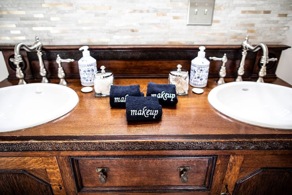 Photo credit:@merryhillandco