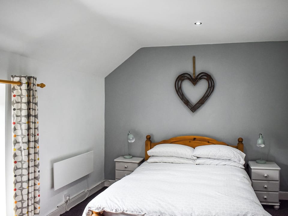 Double bedroom | Cae&rsquo;r Elen, Dolwyddelan