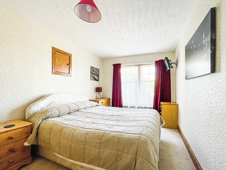 Double bedroom | Fourpenny Studio - Fourpenny Cottages, Skelbo, near Dornoch