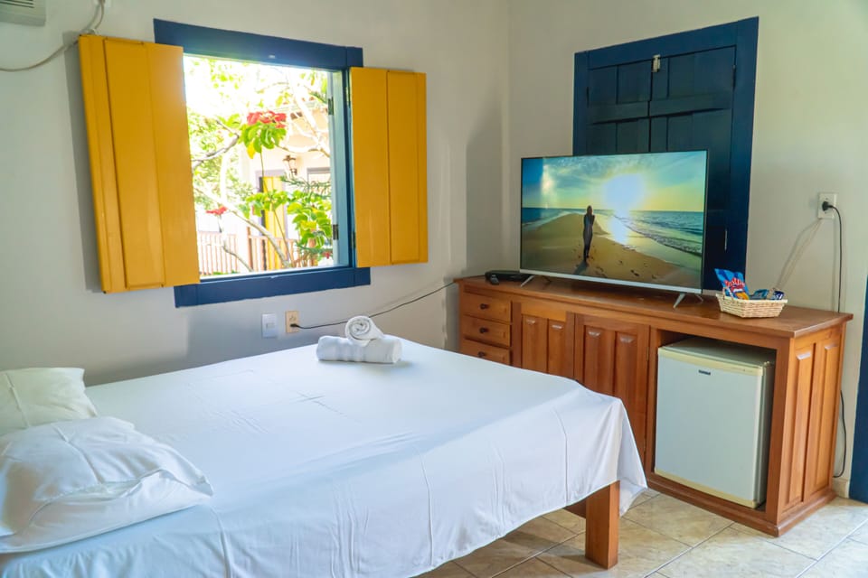 Standard Double or Twin Room | Minibar, individually decorated, individually furnished, free WiFi