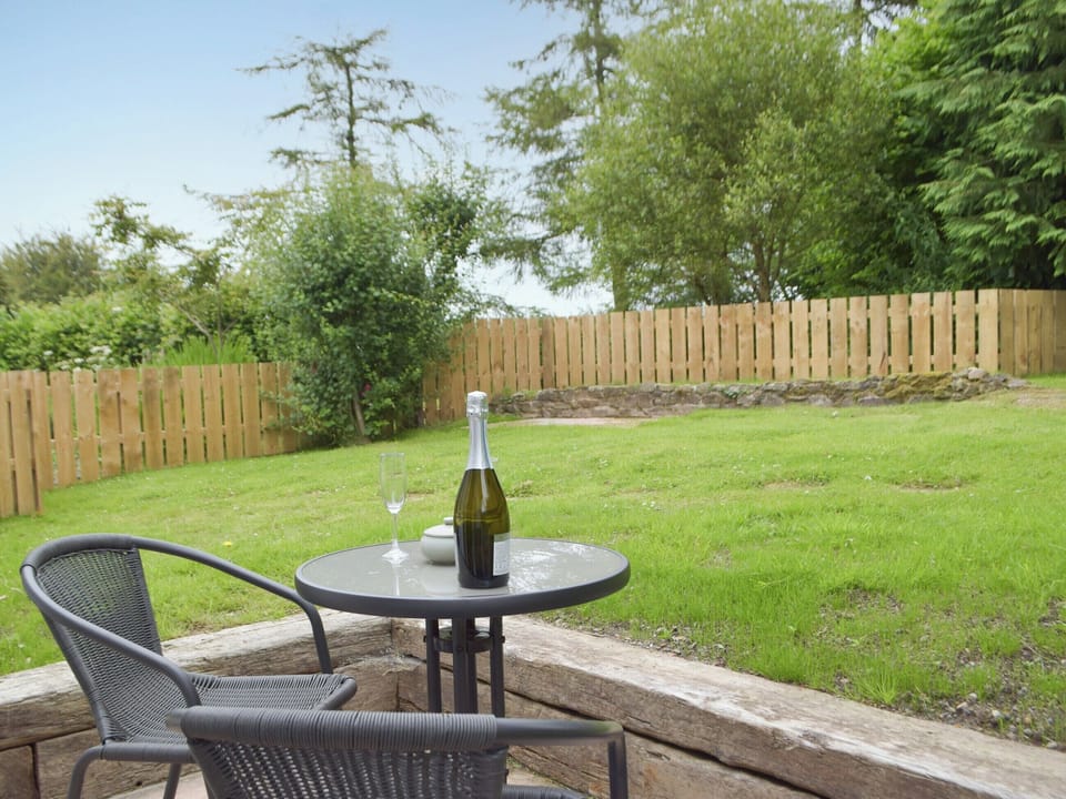 Patio | Llain Cottage, Cross Inn
