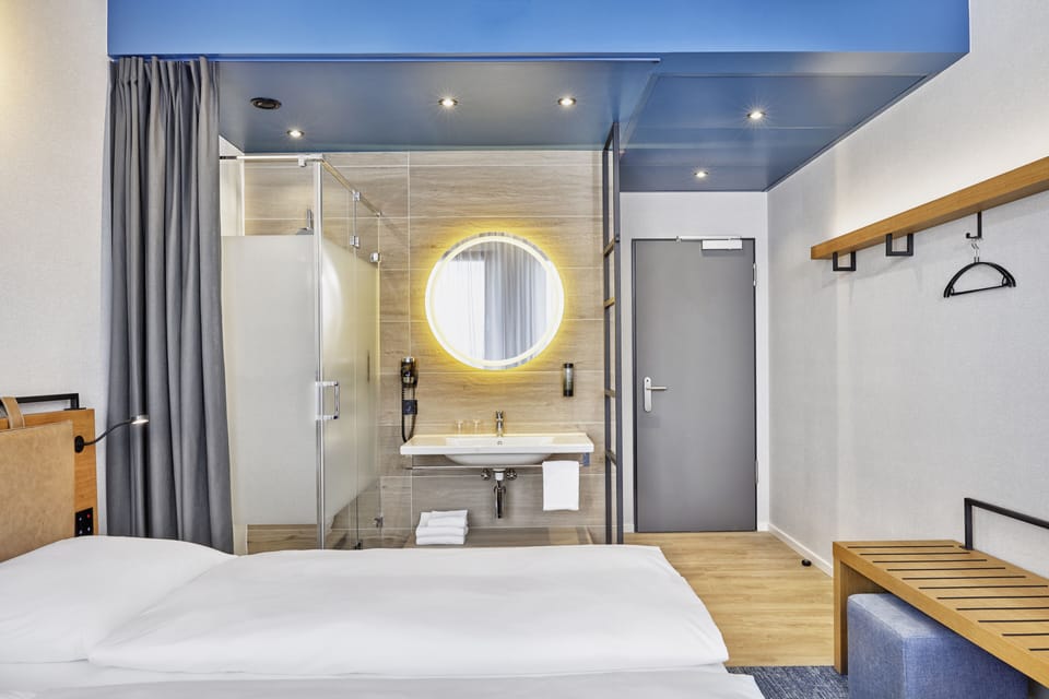 Comfort Twin Room | Hypo-allergenic bedding, soundproofing, free WiFi, bed sheets