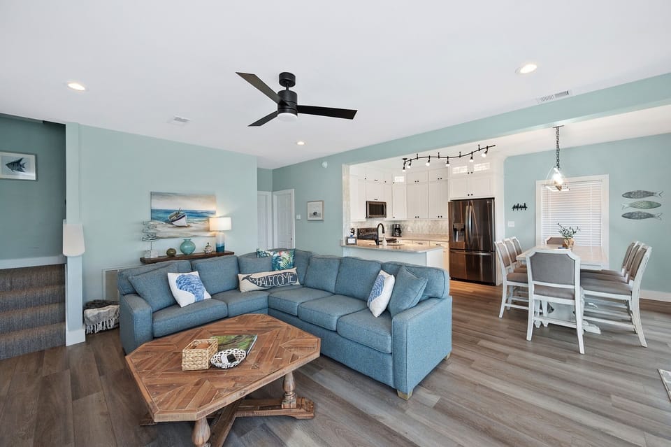 Big open space for family fun! 