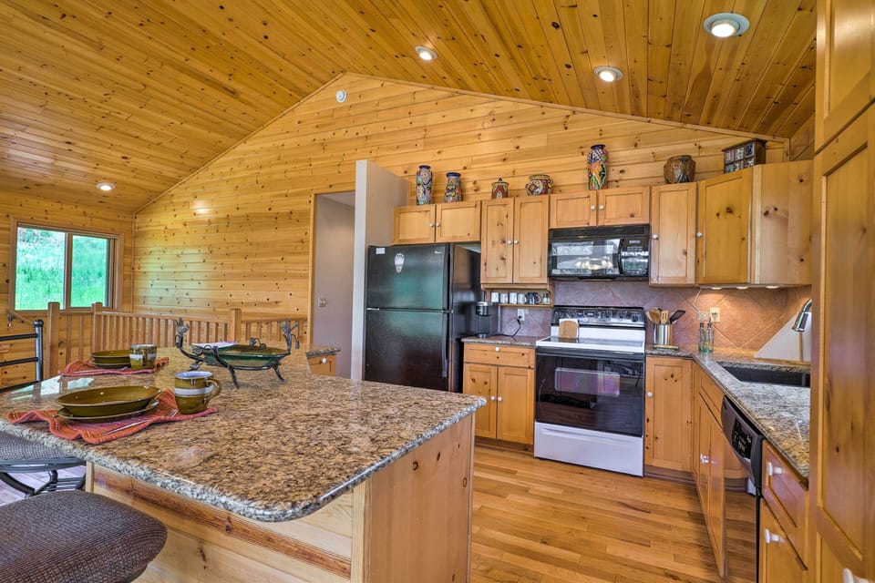 Kitchen | Fully Equipped