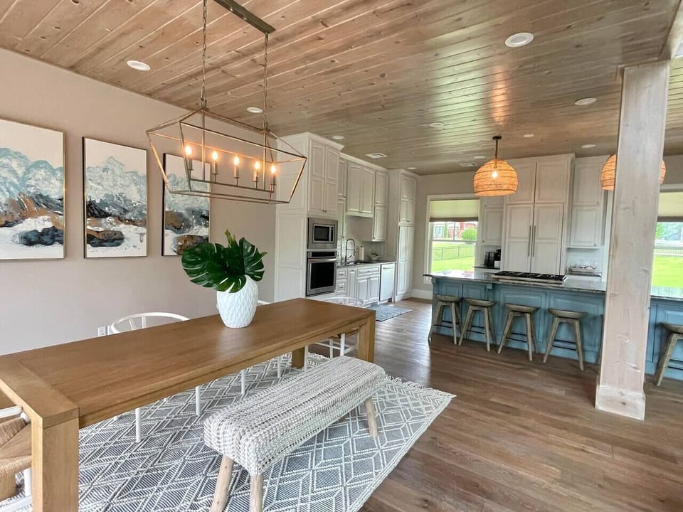 Main level dining room