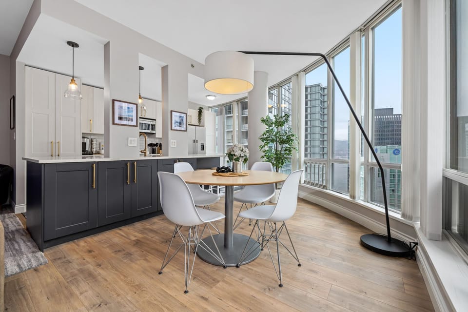 Soak in spectacular mountain, water, and city views while you dine