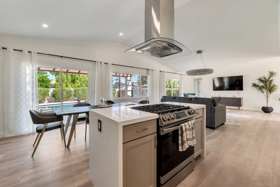 Kitchen w/ amazing backyard views has what you need to prepare your meals
