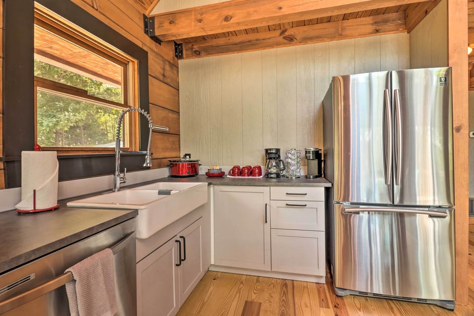 Kitchen | Fully Equipped | 2 Coffee Makers