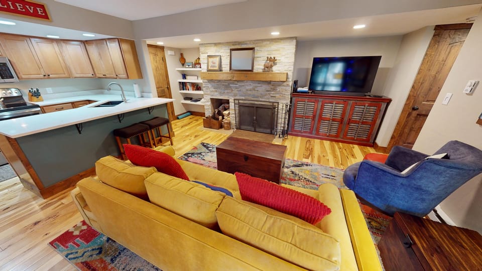 Living Room with Flatscreen, Wood Fireplace - Living Room with Flatscreen, Wood Fireplace