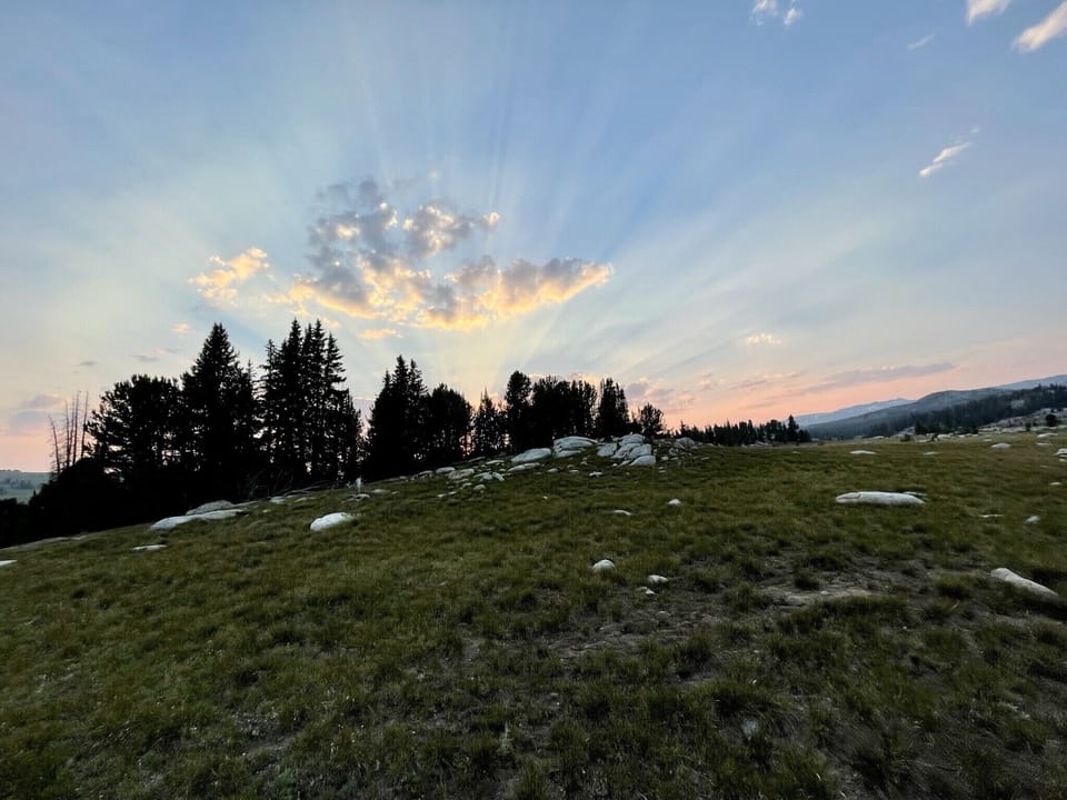 sunset Beartooth mountains
