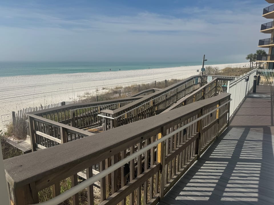 Handicap ramp to the sand
