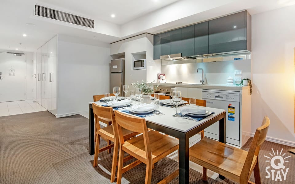 Share sumptuous meals with the family in this sophisticated dining area