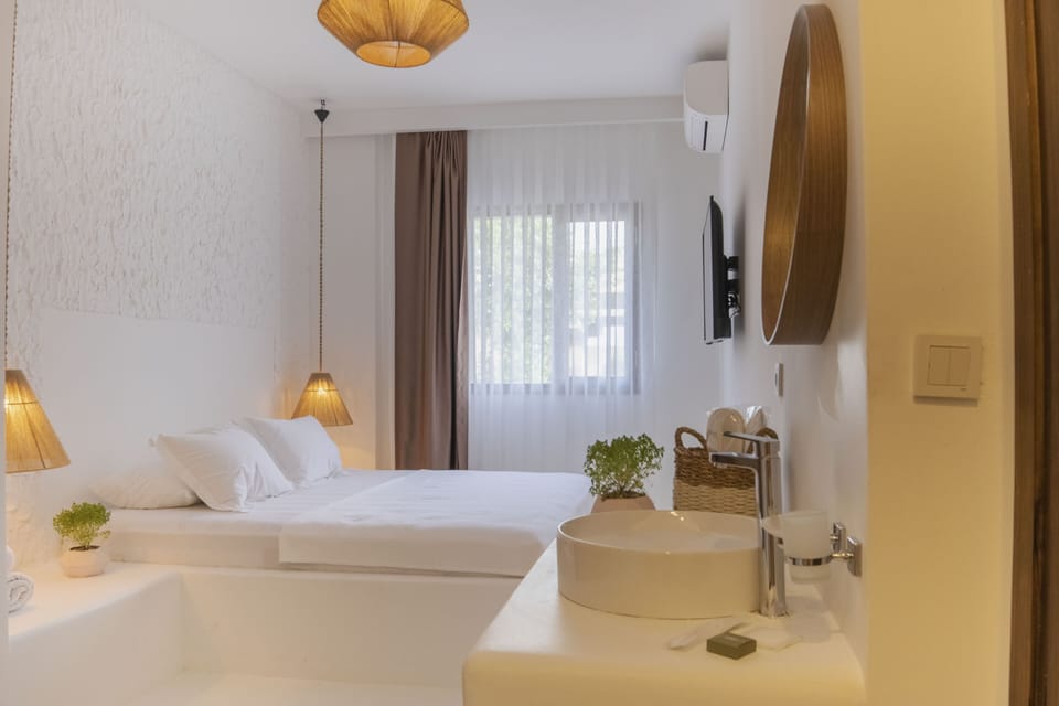 Superior Double Room | Premium bedding, free WiFi, bed sheets