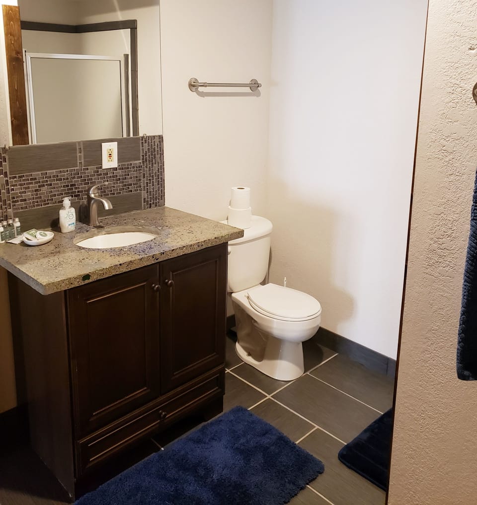 Lower level bath