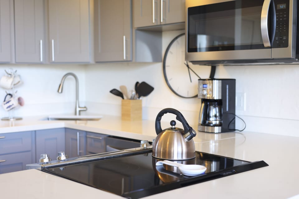 Clean, organized, and ready to host your family- large or small.