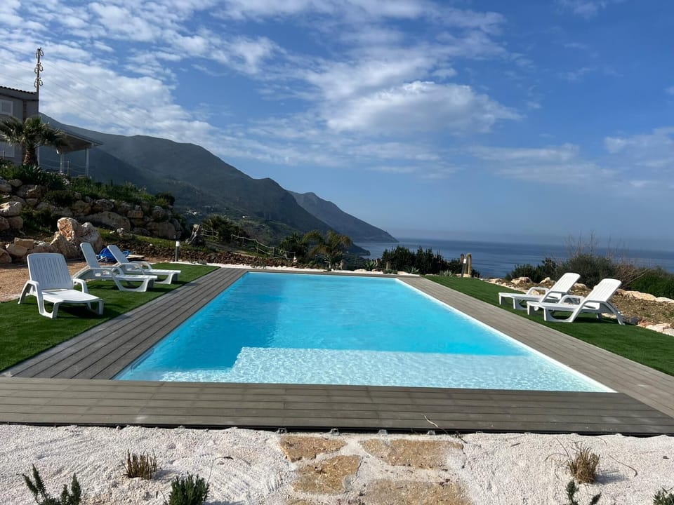 Apartment, 1 Bedroom, Smoking, Patio | Pool | Outdoor pool