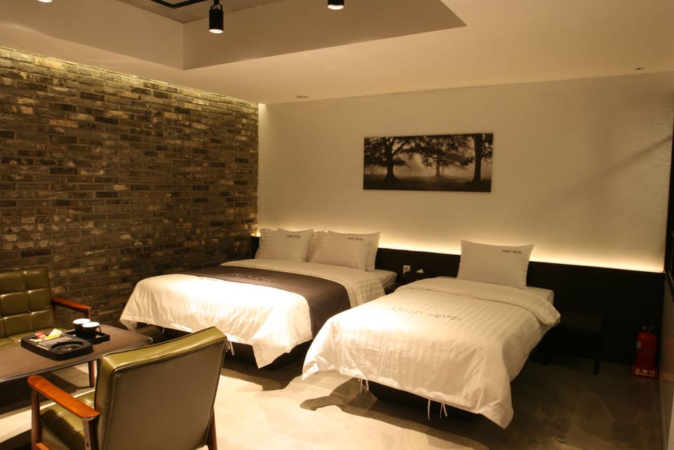 Standard Twin Room | Individually decorated, individually furnished, free WiFi, bed sheets
