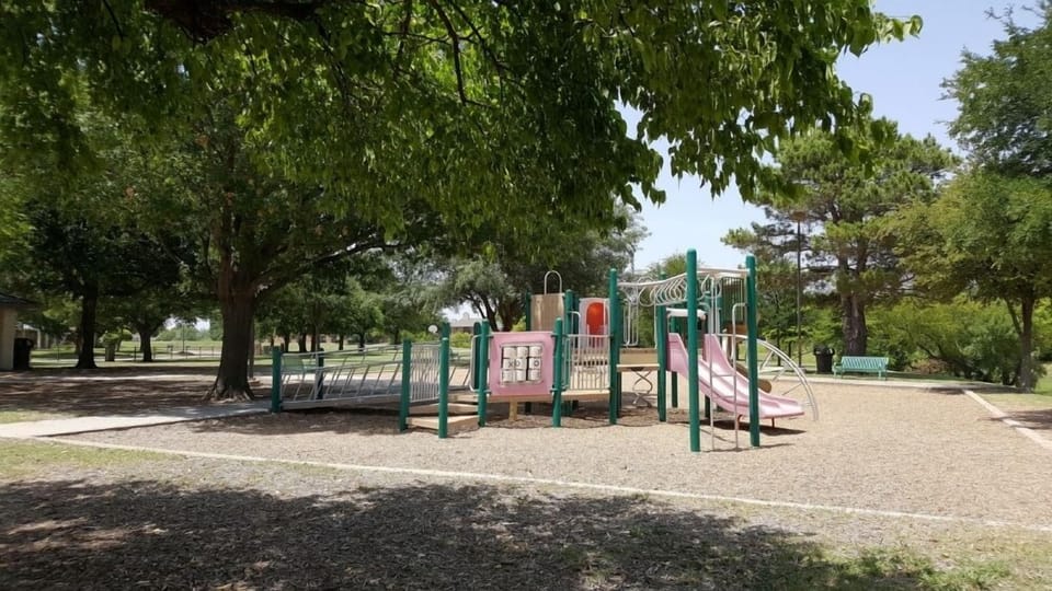 Evans Playground 10 minutes driving distance