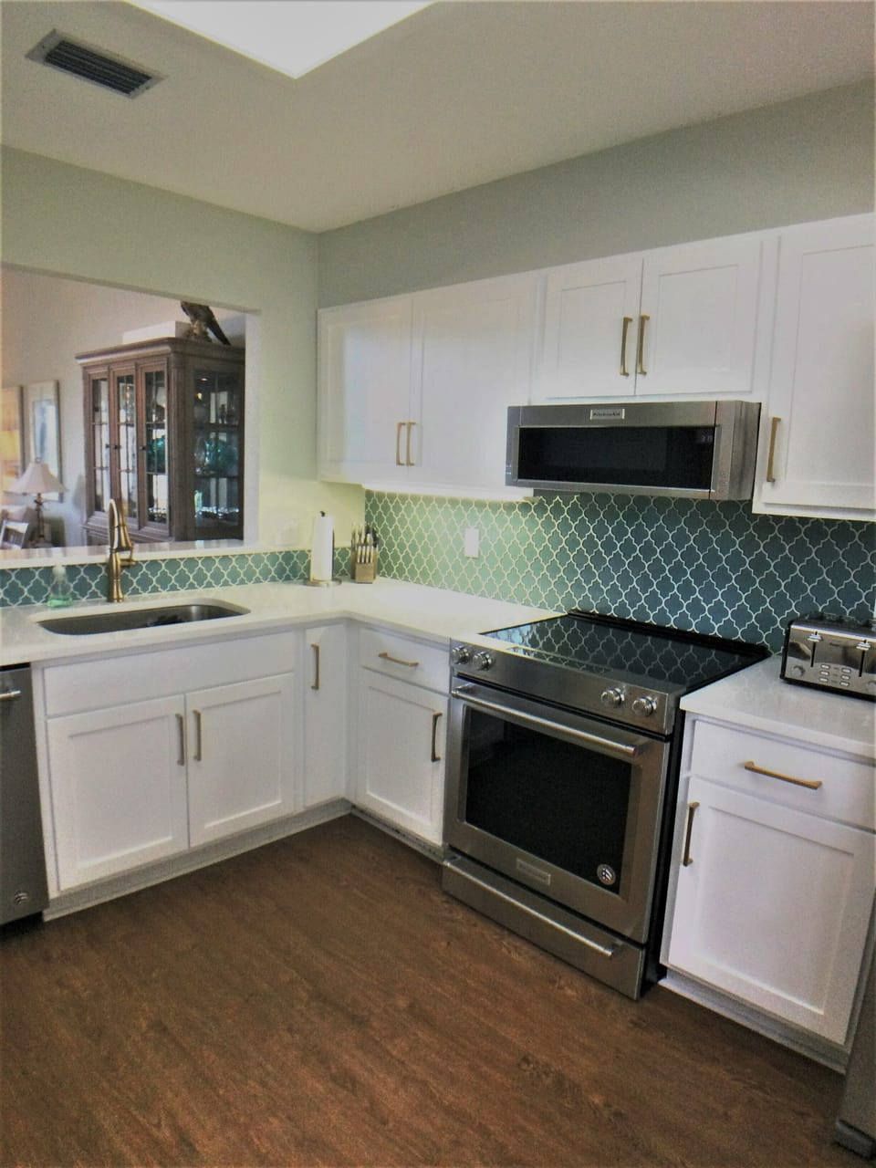 Upstairs Kitchen Electric Oven with Convection Feature and Microwave