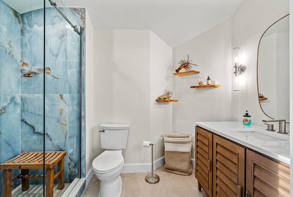 Master bath with shower