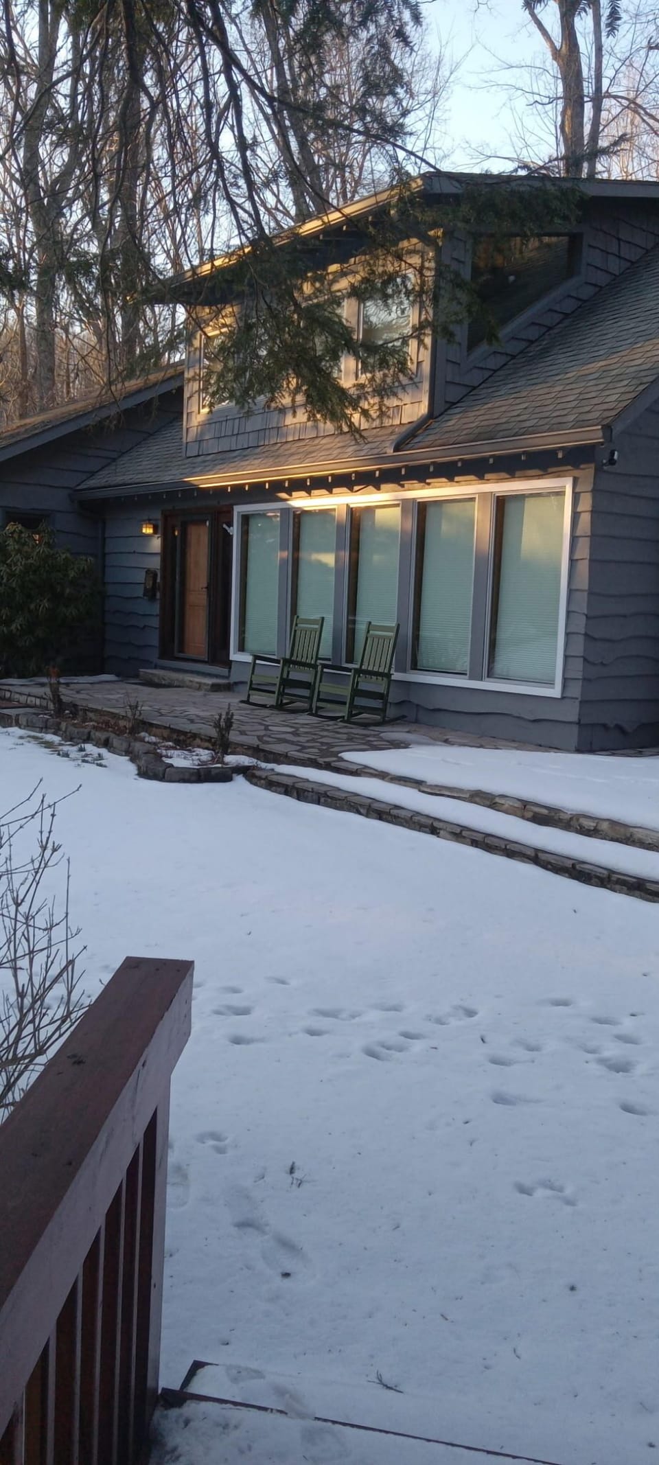 Yeah . We get snow !