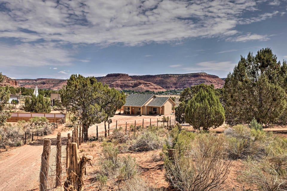 House Exterior | Panoramic Views
