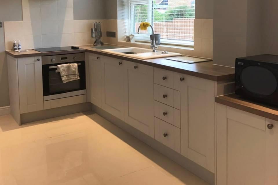 House | Private kitchen | Fridge, microwave, oven, stovetop
