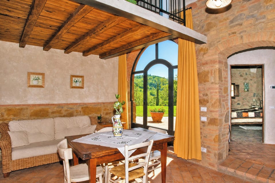 Family Villa, Multiple Bedrooms, Fireplace, Mountainside (Villa Casacheta) | Dining