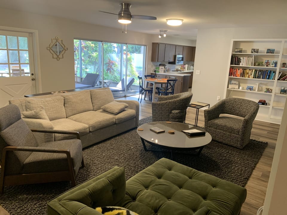 Family room#1