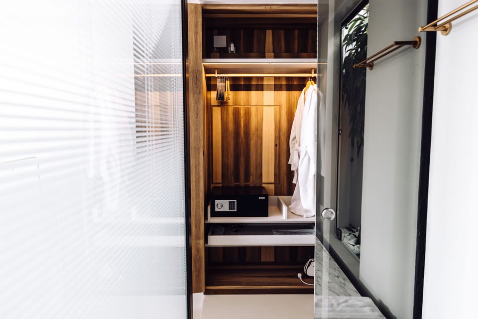 Minibar, in-room safe, individually furnished, desk