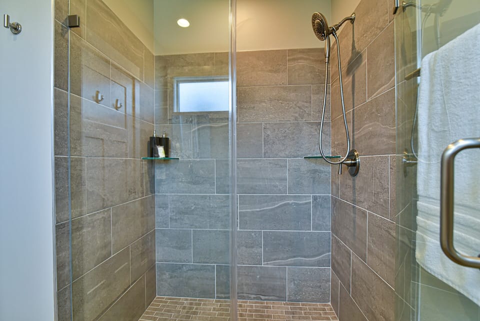 Walk-in shower is not whelelchair accessible