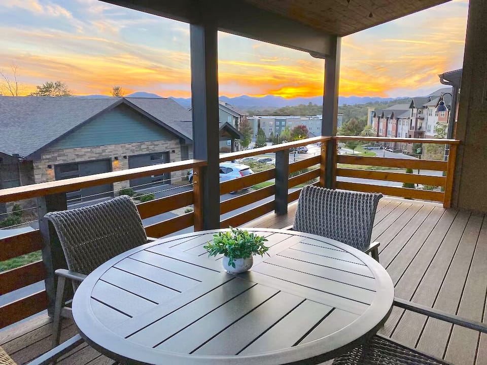 Incredible sunsets await you at Getaway!