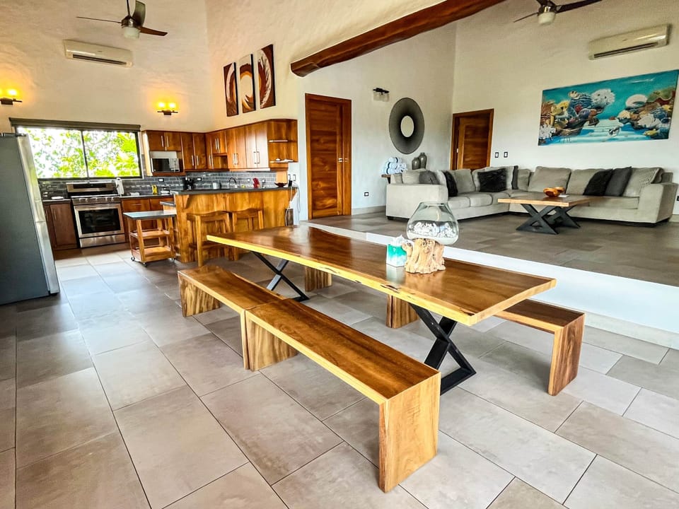 Main Living / Dining Room (2)