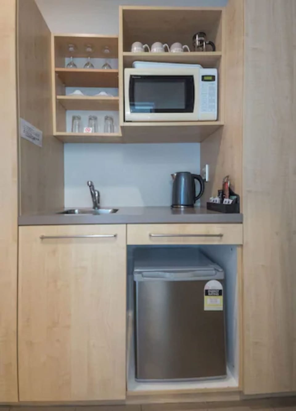 Coffee/tea maker, fridge, microwave, electric kettle