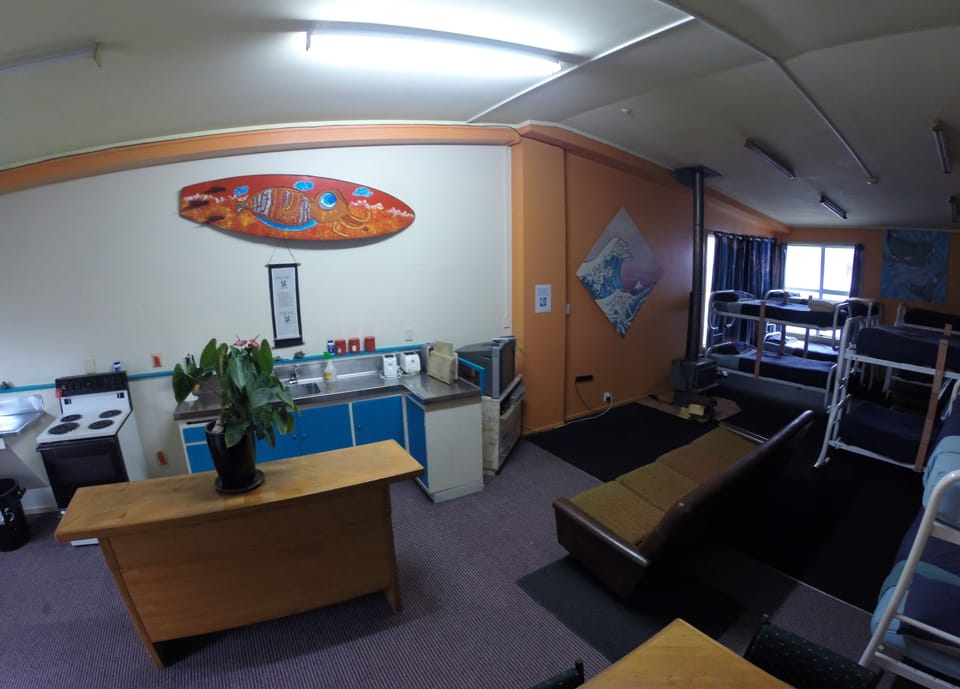Shared Dormitory (10 Bed, Mixed) | Private kitchen