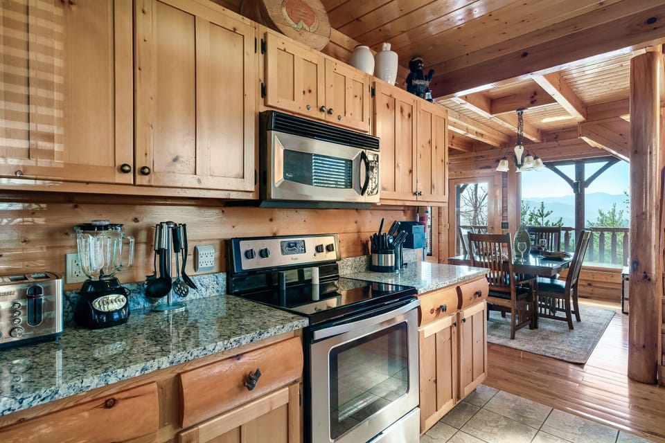 Fully equipped kitchen