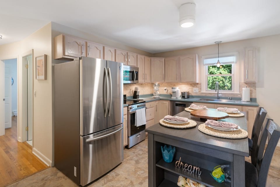 Kitchen with Island