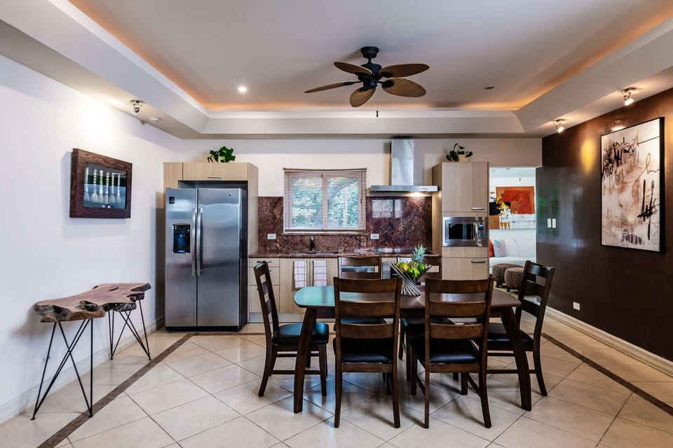 full kitchen