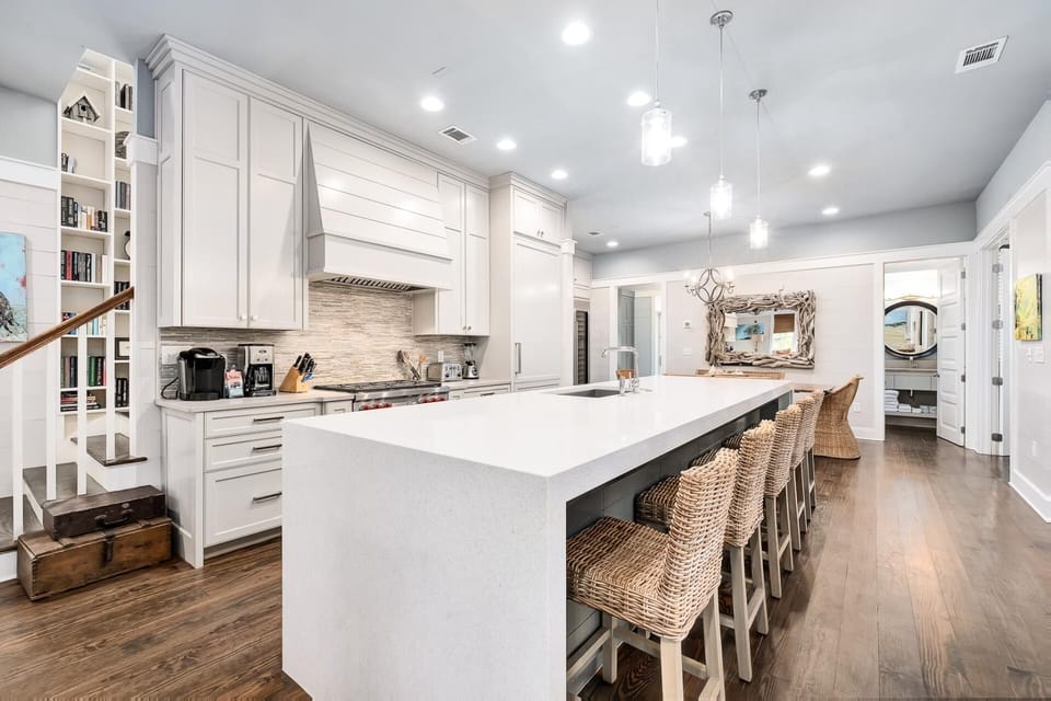 First Floor: Kitchen
