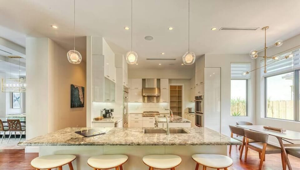 Chefs Kitchen- fully appointed 