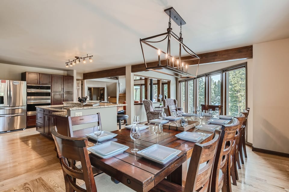 House, 5 Bedrooms | Private kitchen | Coffee/tea maker, fridge, oven, toaster