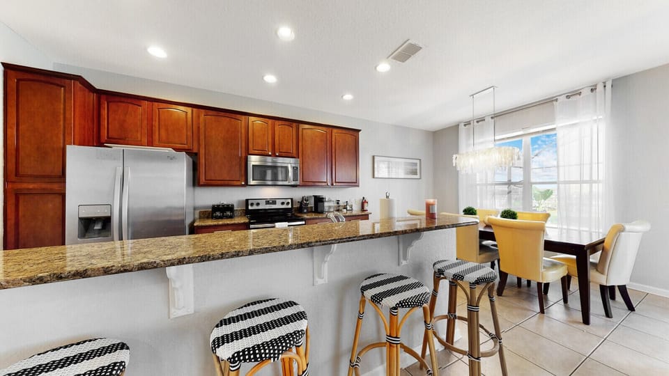 Fully stocked Kitchen