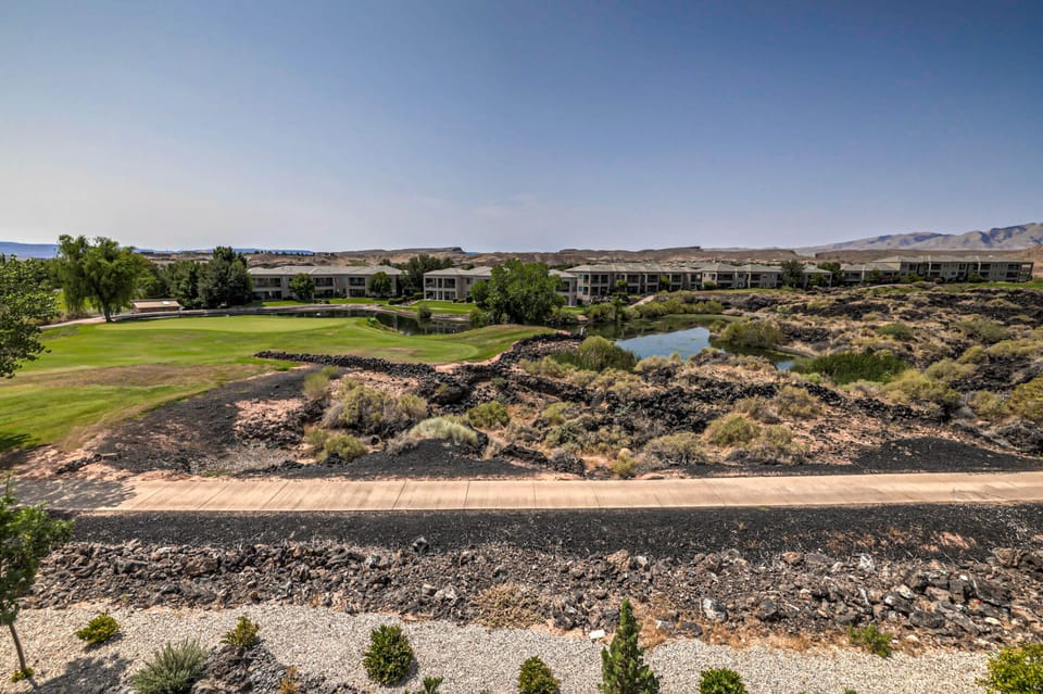 Dine and relax on the deck with these incredible views.