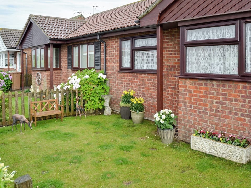 Garden | Sea Breeze, Walcott, near Norwich