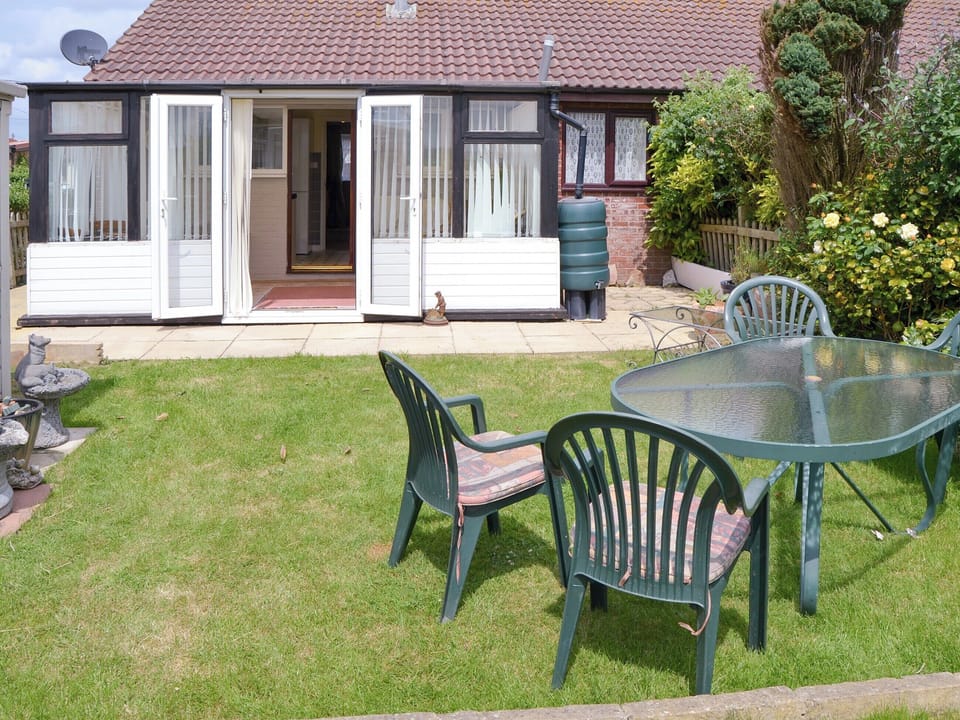 Garden | Sea Breeze, Walcott, near Norwich