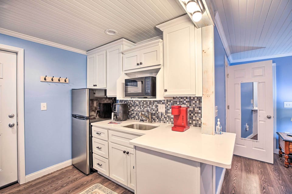 Kitchen | Air Fryer | Drip Coffee Maker