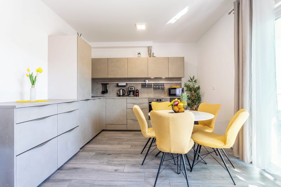 Apartment | Dining