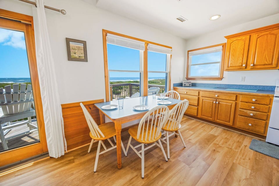 Surf or Sound Realty - 971 - Sea Skeet - Dining Area -4